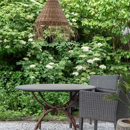 Slapen Bij Dkw Bed & Breakfast 4*