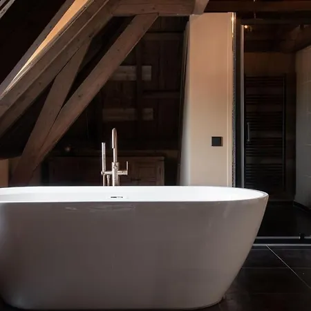 Slapen Bij Dkw فندق مبيت وإفطار 4*