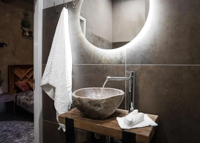 Bed and breakfast Slapen Bij Dkw 4*