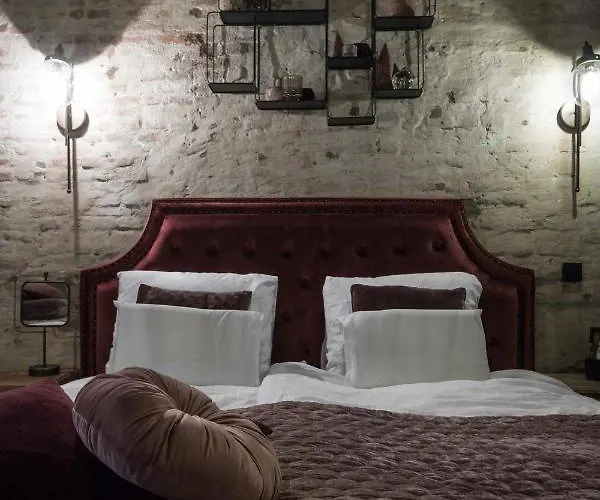 Bed and breakfast Slapen Bij Dkw