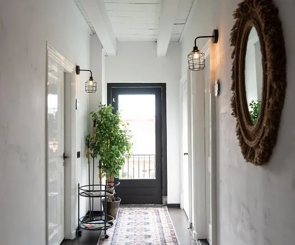 Bed and breakfast Slapen Bij Dkw 4*